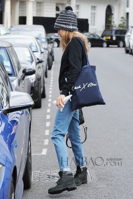 鬼马女王Cara嘻哈摇滚街拍私服合辑